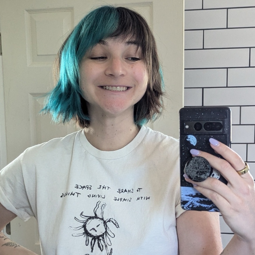 Meet your Posher, Alexandra